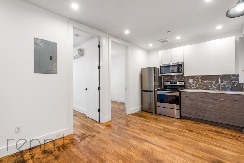 373 Howard Ave, Apt 2B Image 10