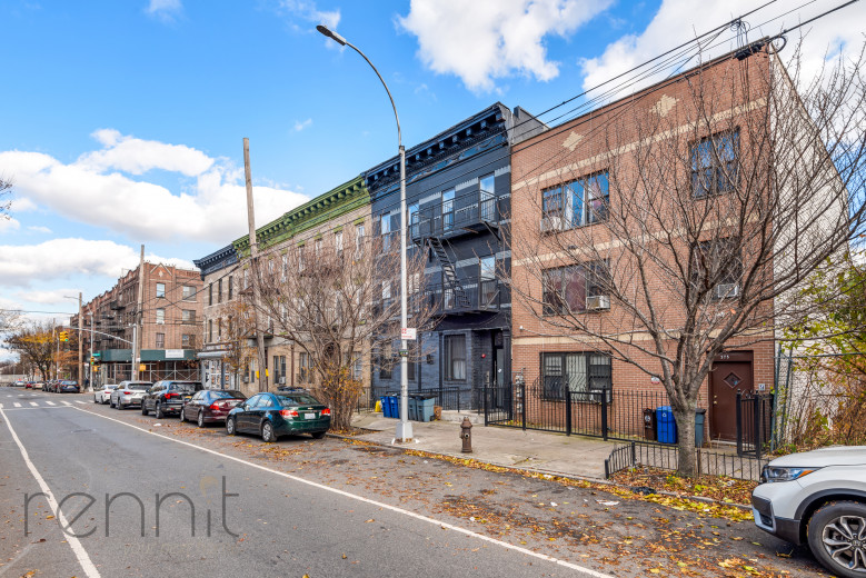 373 Howard Ave, Apt 2B Image 13