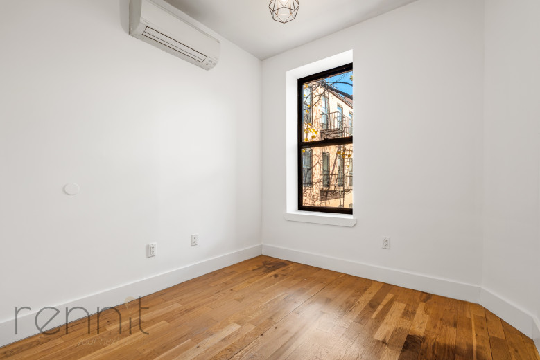 373 Howard Ave, Apt 2B Image 5