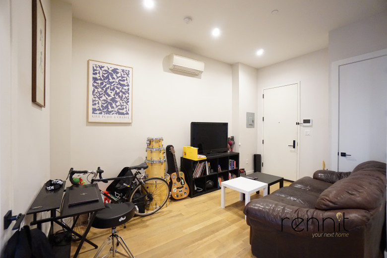 163 Graham Ave, Apt 1A Image 3