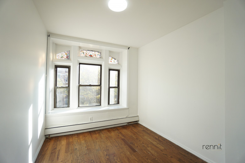 851 Lafayette Ave, Apt 3 Image 5