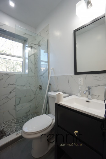 851 Lafayette Ave, Apt 2 Image 9