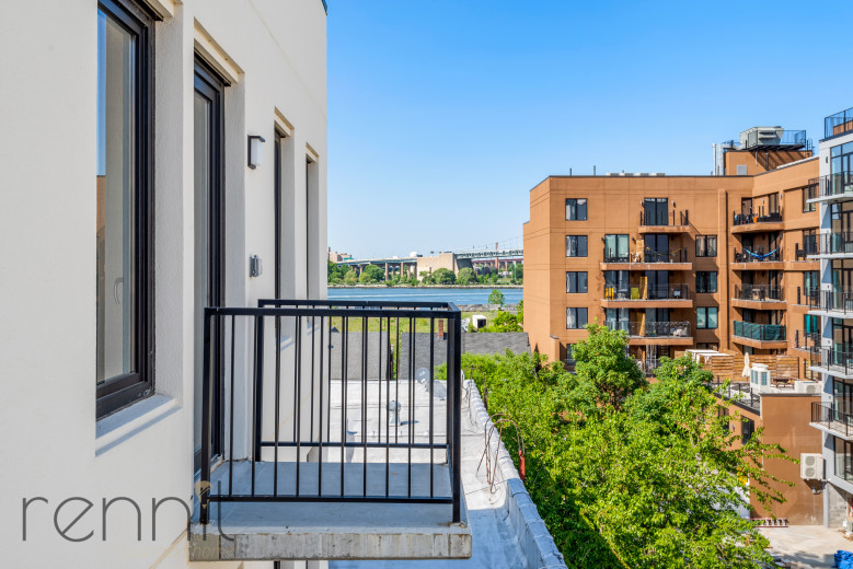 26-25 3rd St, Apt 403B Image 5