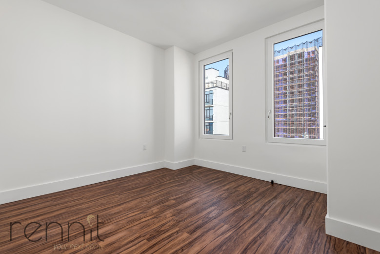 26-25 3rd St, Apt 403B Image 7