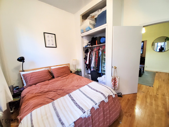 976 Bedford Ave, Apt 2 Image 2