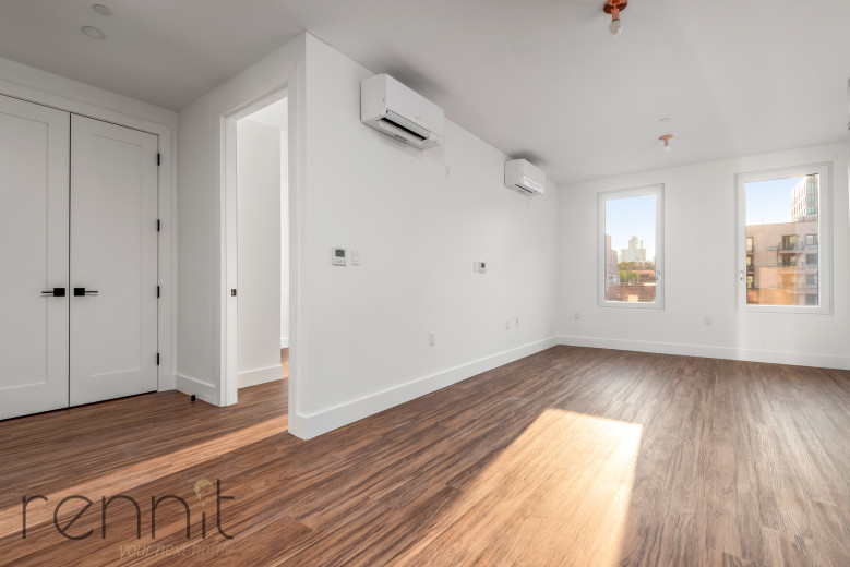 26-25 3rd St, Apt 204B Image 1