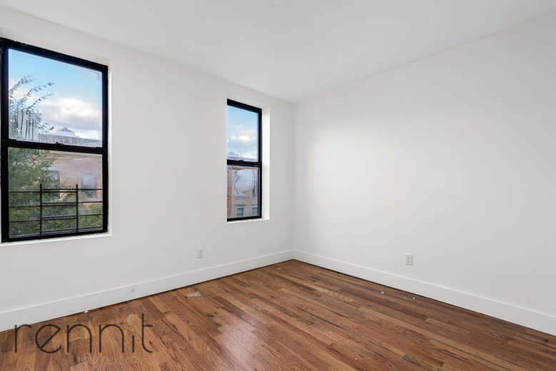 1645 Putnam Ave, Apt 3R Image 3