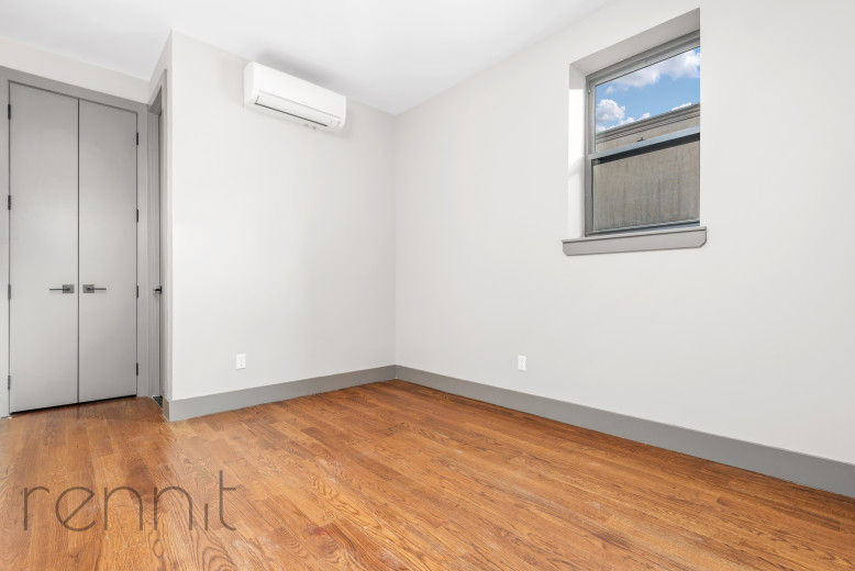 213 Troy Avenue, Apt 3A Image 9