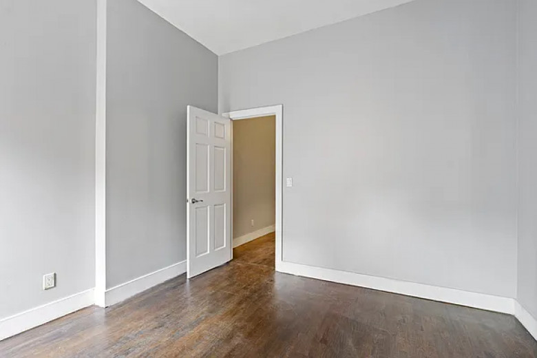 108 Cooper Sr, Apt 1R Image 6