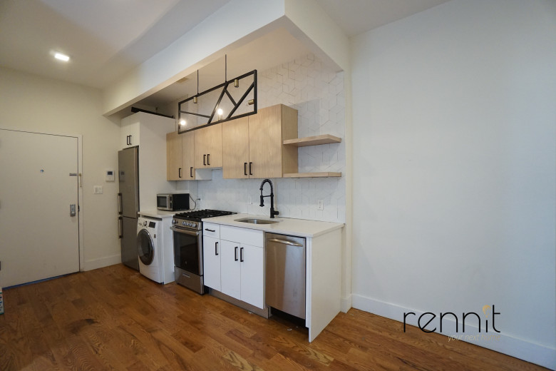 2584 Bedford Ave, Apt 3B Image 2