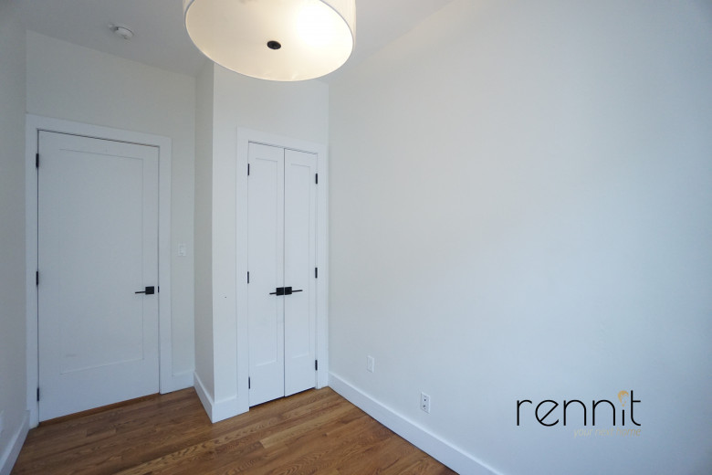 2584 Bedford Ave, Apt 3B Image 6