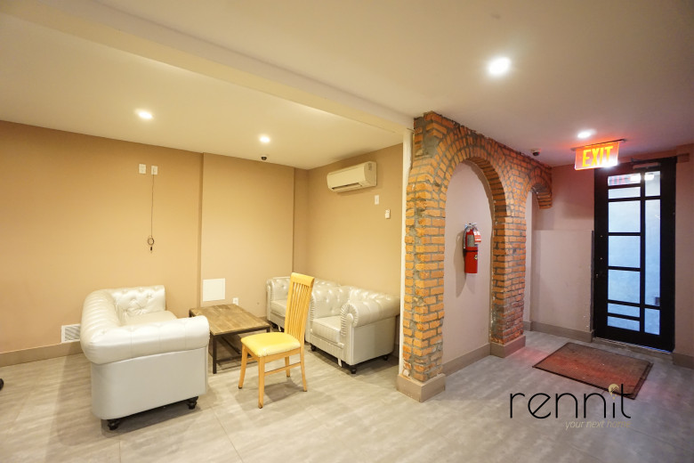 336 Chauncey St, Apt 2C Image 13