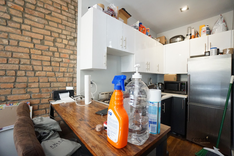 814 St Johns Pl, Apt 3R Image 23