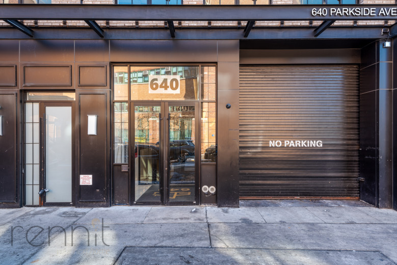 640 Parkside Ave, Apt 201 Image 16