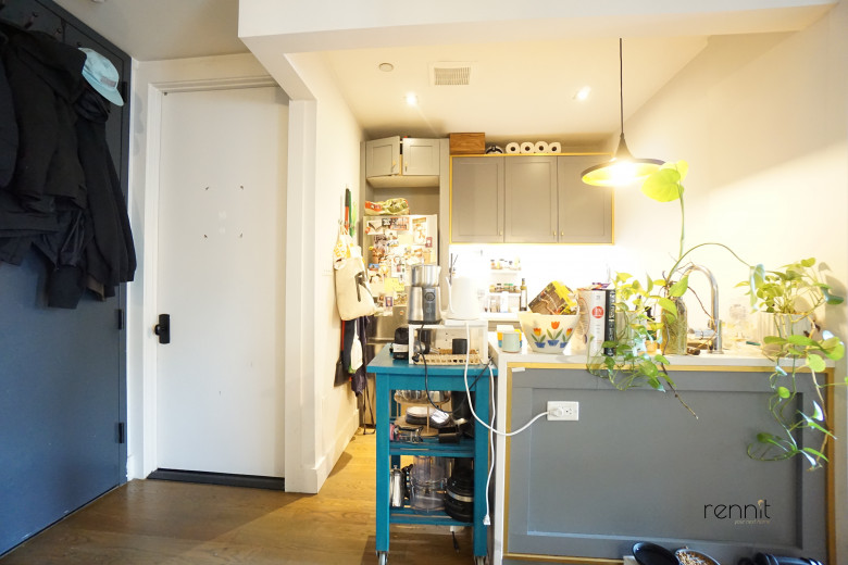 295 Montgomery St, Apt 3R Image 9