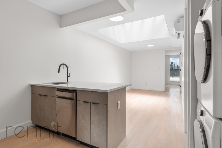 283 South 5th St, Apt 3A Image 4