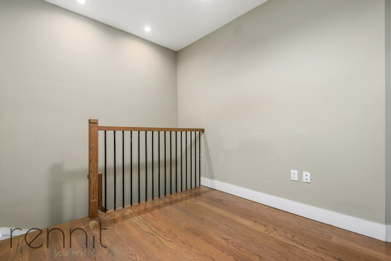 816 St Johns Pl, Apt 2R Image 6