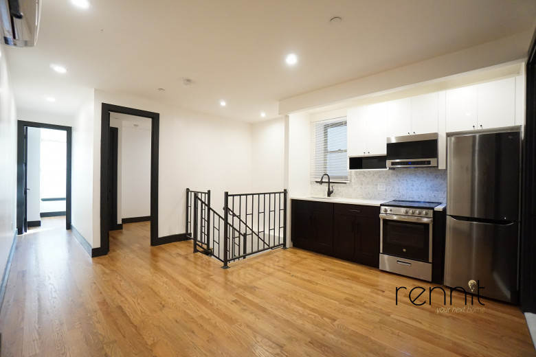 221 Martense St, Apt 1F Image 1