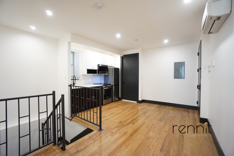 221 Martense St, Apt 1F Image 2