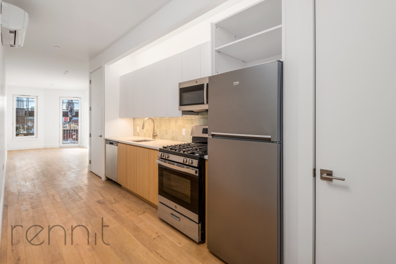 58 Vanderbilt Ave, Apt 4M Image 4