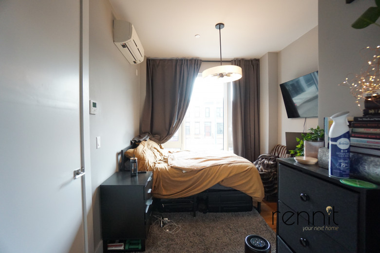 853 Lexington Ave, Apt 2A Image 6