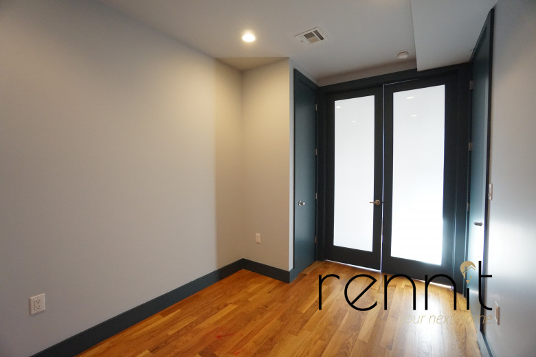 256 Malcolm X Blvd, Apt 3L Image 7