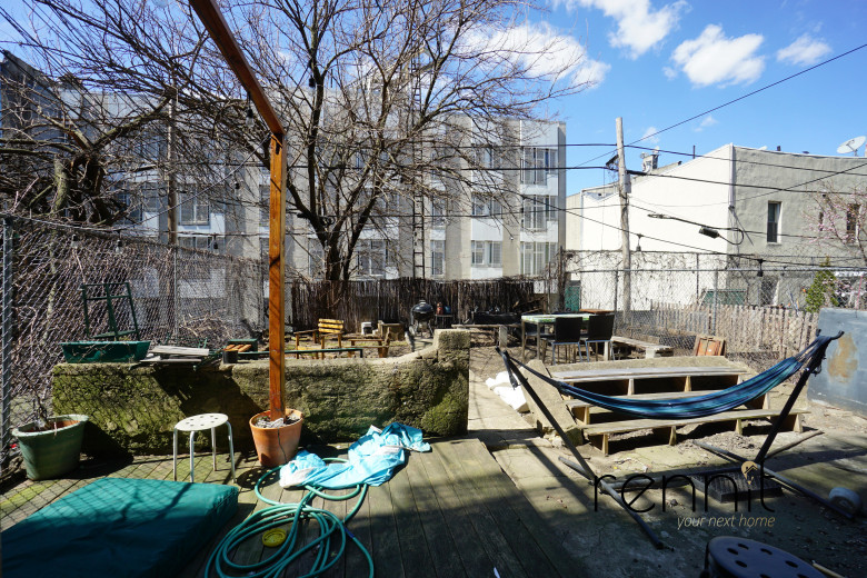 319 Jefferson St, Apt 1L Image 12