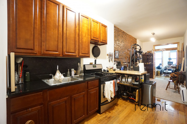 319 Jefferson St, Apt 1L Image 13