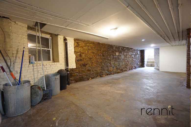 351 Vernon Ave, Apt Commercial Image 3