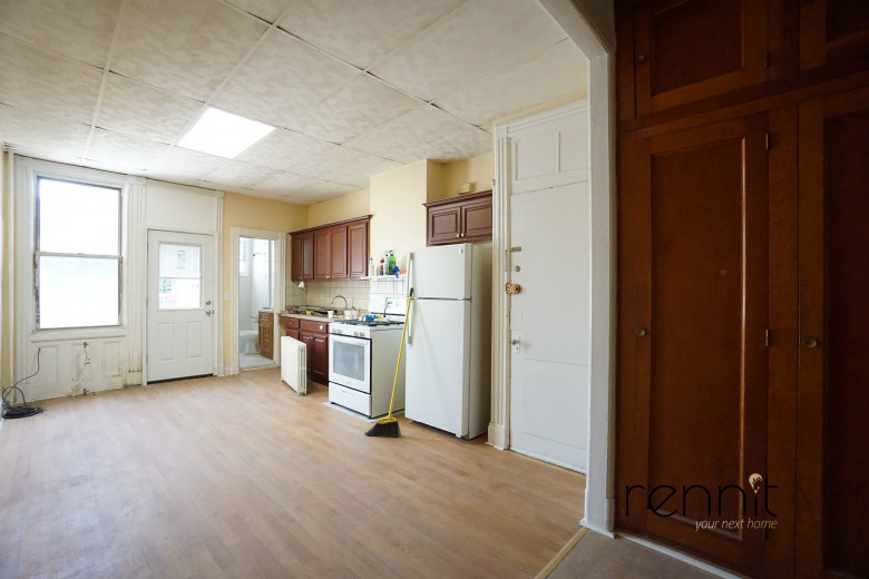 18-66 Linden St, Apt 1L Image 1