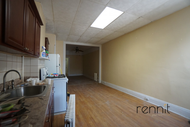 18-66 Linden St, Apt 1L Image 3