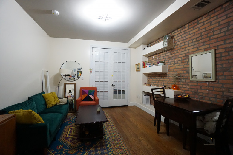 1872 Menahan St, Apt 2R Image 2