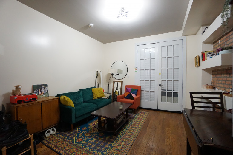 1872 Menahan St, Apt 2R Image 10