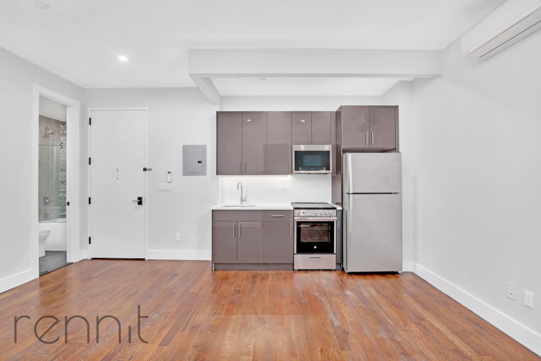 311 Wilson Ave, Apt 2B Image 1