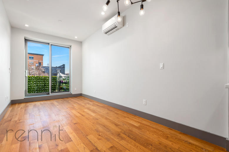 49 Rochester Ave, Apt 3L Image 3