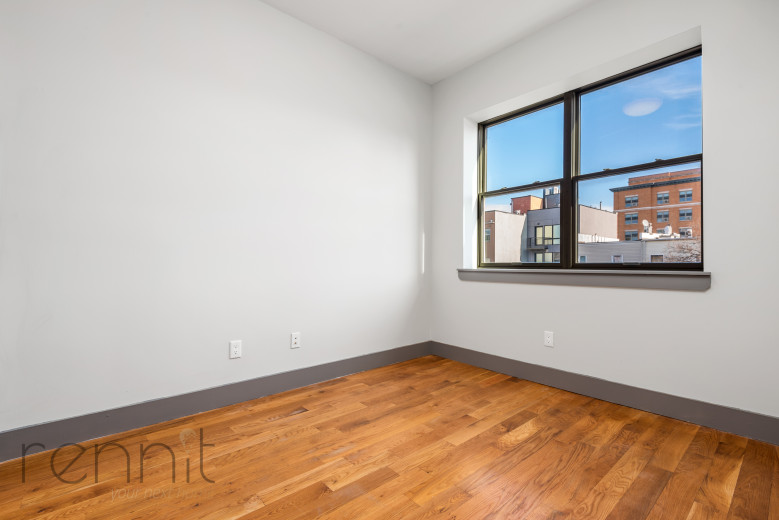 49 Rochester Ave, Apt 3L Image 4