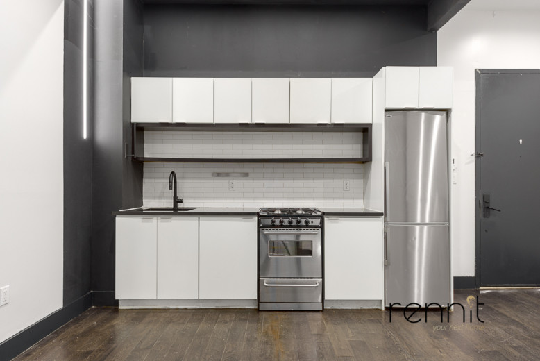 1042 Flushing Ave, Apt 1 Image 3