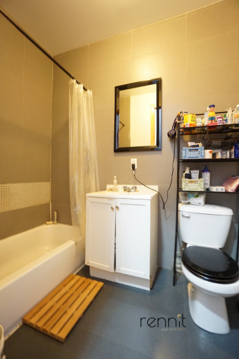 420 Melrose St, Apt 3R Image 7