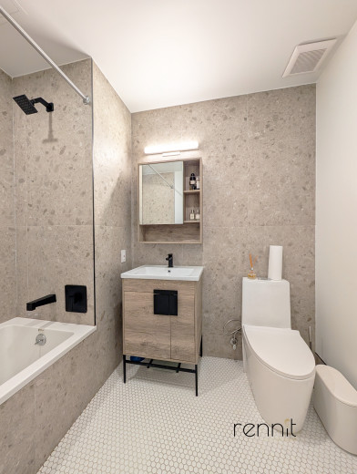 2039 Ocean Ave, Apt 703 Image 12