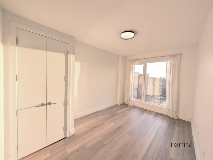 2039 Ocean Ave, Apt 703 Image 13
