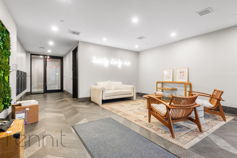 2039 Ocean Ave, Apt 703 Image 23