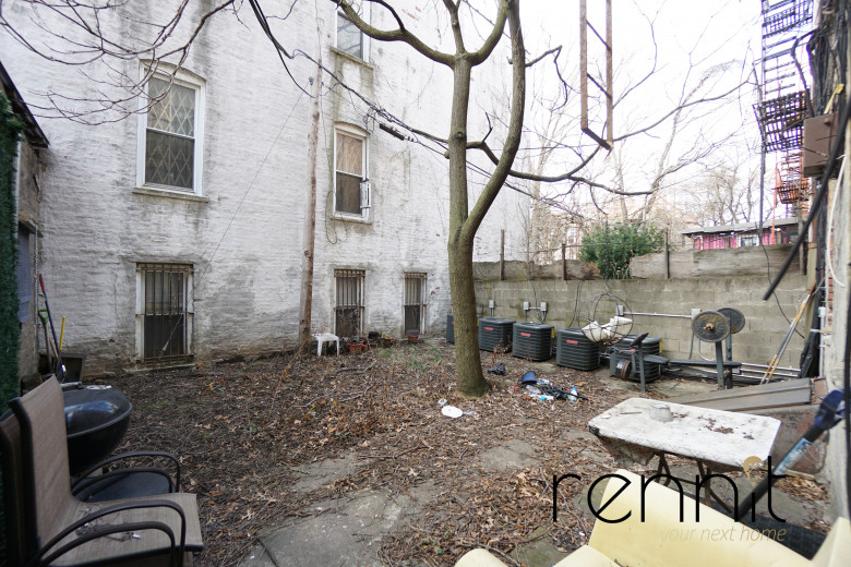 728 Knickerbocker Ave, Apt 1L Image 7
