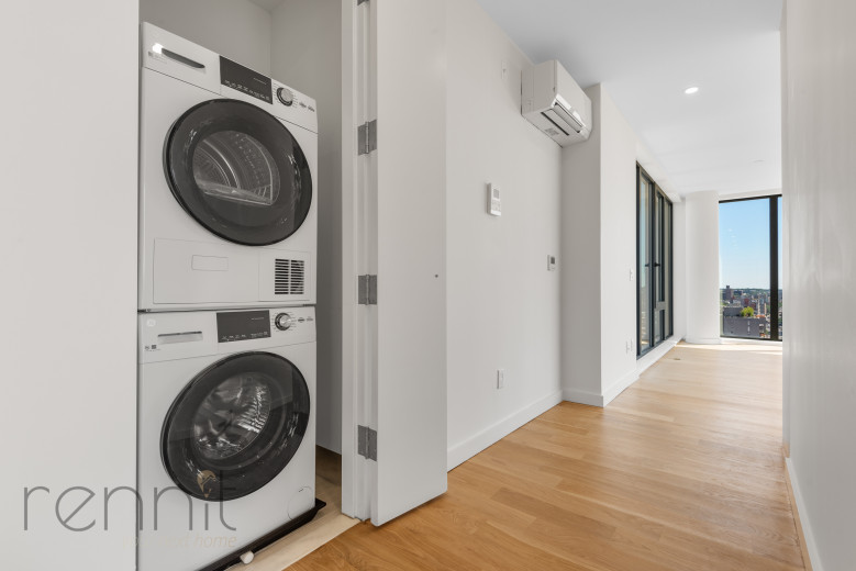 375 Dean St, Apt 1304 Image 11