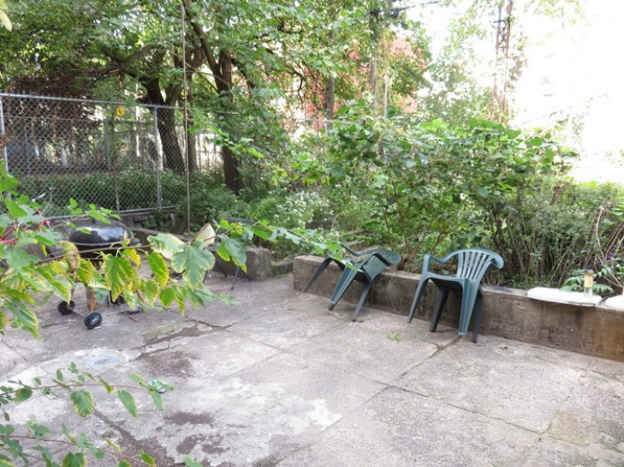235 Troutman, Apt St Image 11