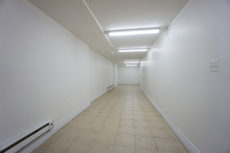 235 Troutman, Apt St Image 7