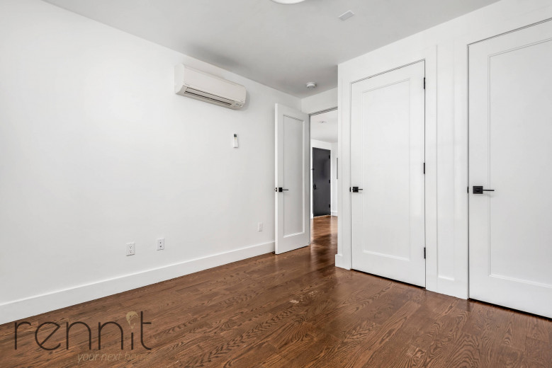 17 Kent Ave, Apt 2 Image 13