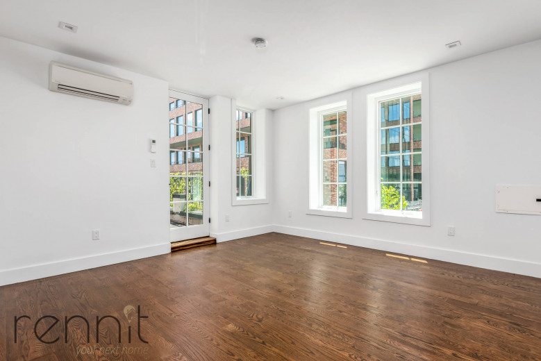 17 Kent Ave, Apt 2 Image 3