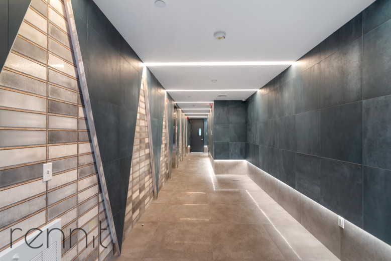 56 Ainslie St, Apt 2C Image 22