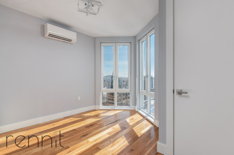 56 Ainslie St, Apt 2C Image 6