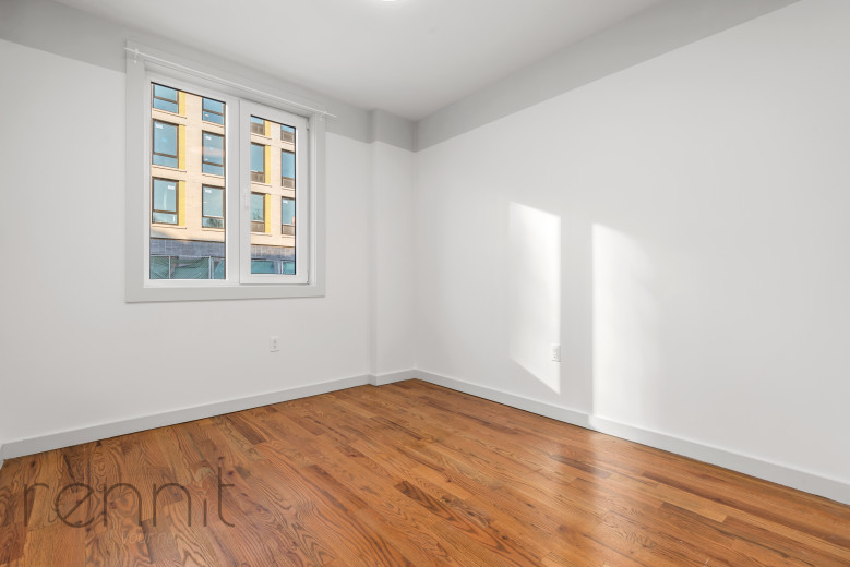 774 Lexington Ave, Apt 1A Image 9
